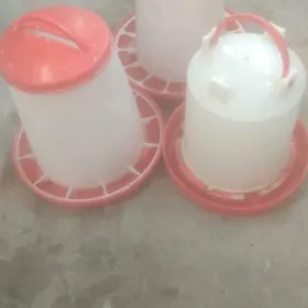 Кормушки для курей