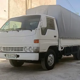 Mitsubishi Canter 2001