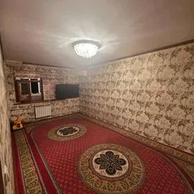 11 мкр  2 комн разд 3 эт