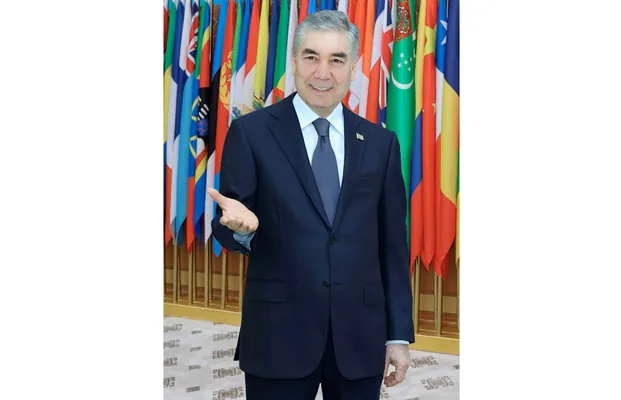 Gurbanguly Berdimuhamedow Awazanyň dekabrdaky çärelere taýýarlyk ýagdaýy bilen tanyşdy