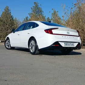 Hyundai Sonata 2021