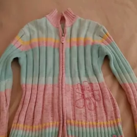 кофта для девочки 4-6лет