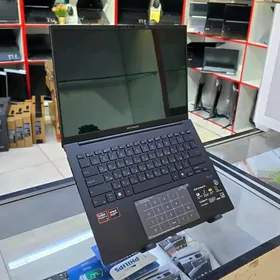 ASUS ZENBOOK OLED/RYZEN AI7