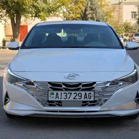 Hyundai Elantra 2021