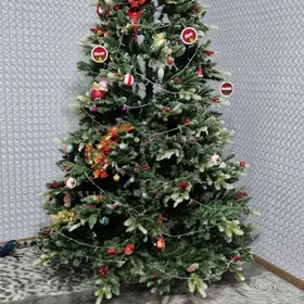 Нвогодняя ёлка, Täze ýyl arças