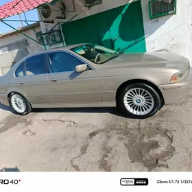 BMW E39 2003