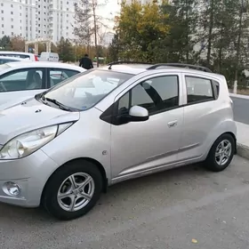 Chevrolet Spark 2012