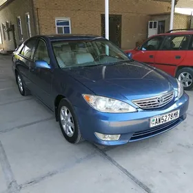 Toyota Camry 2004