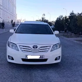 Toyota Camry 2010