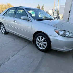 Toyota Camry 2004