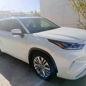 Toyota Highlander 2022