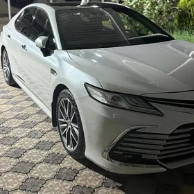 Toyota Camry 2023