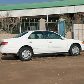 Toyota Camry 1999