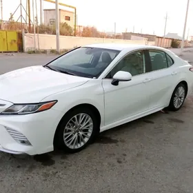 Toyota Camry 2020