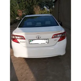 Toyota Camry 2013