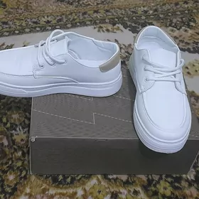 akja krosovka razmer 41 42