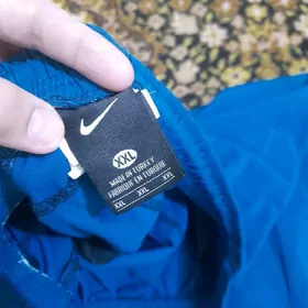 taze nike shorty xxl razmer