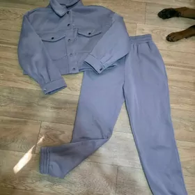 спортивный костюм