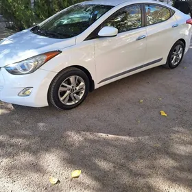 Hyundai Elantra 2011