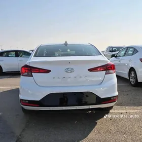 Hyundai Elantra 2020