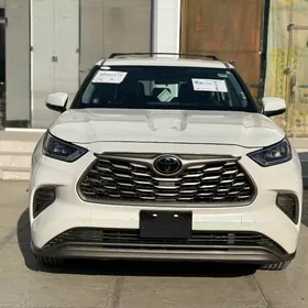 Toyota Highlander 2020