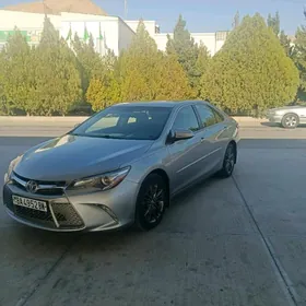 Toyota Camry 2017