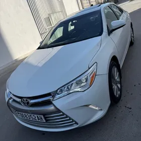 Toyota Camry 2017