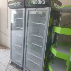 Haladinnik Witrine madel Ugur