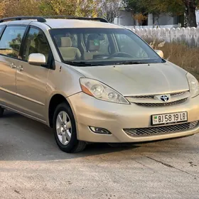 Toyota Sienna 2006
