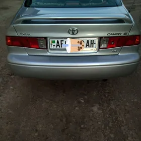 Toyota Camry 2000