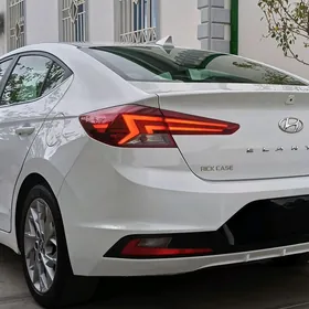 Hyundai Elantra 2020