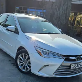 Toyota Camry 2017