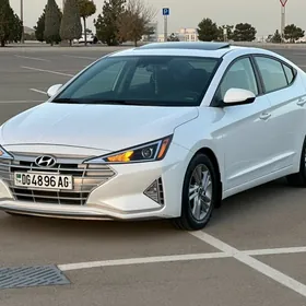 Hyundai Elantra 2020