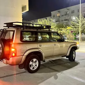 Nissan Patrol 1999