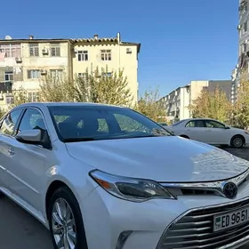 Toyota Avalon 2018