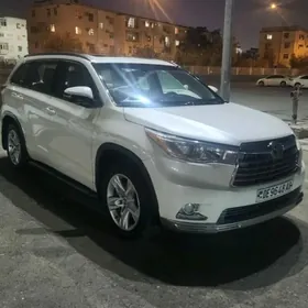 Toyota Highlander 2015