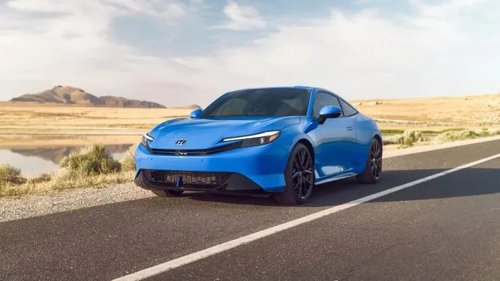 Dokuz model Demirgazyk Amerikada “Ýylyň awtomobili” bäsleşiginiň finalyna çykdy