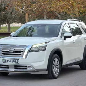 Nissan Pathfinder 2022