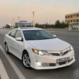Toyota Camry 2012