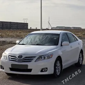 Toyota Camry 2010