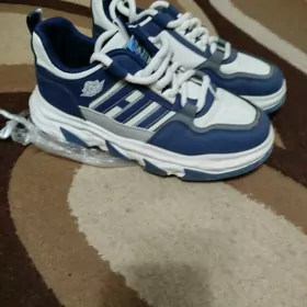 КРОССОВКИ STYLE