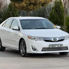 Toyota Camry 2012