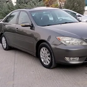Toyota Camry 2005