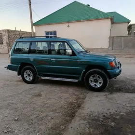 Mitsubishi Montero 1998