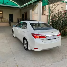 Toyota Corolla 2015