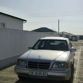 Mercedes-Benz C280 1995