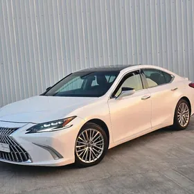 Lexus ES 350 2022