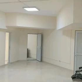 МИР 8/4 ОФИС 4 КОМ 130м²