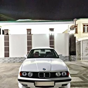 BMW 525 1990