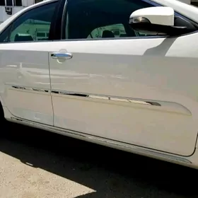 CAMRY AURION MOLDING